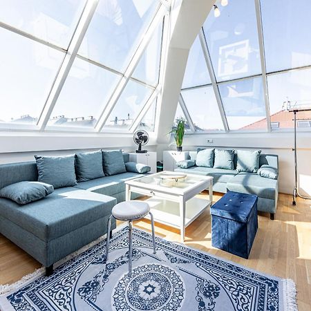 Penthouse Suites By Jr City Apartments Vienna Exterior photo