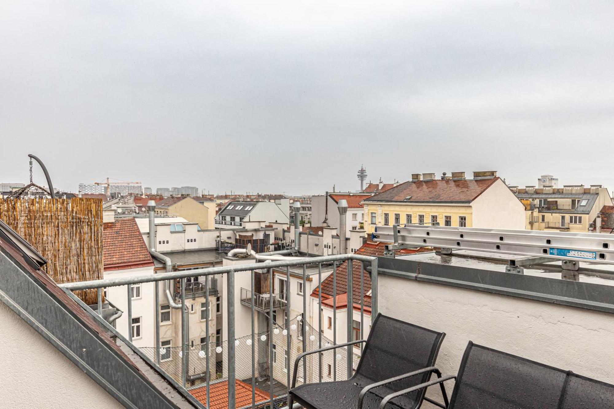 Penthouse Suites By Jr City Apartments Vienna Exterior photo